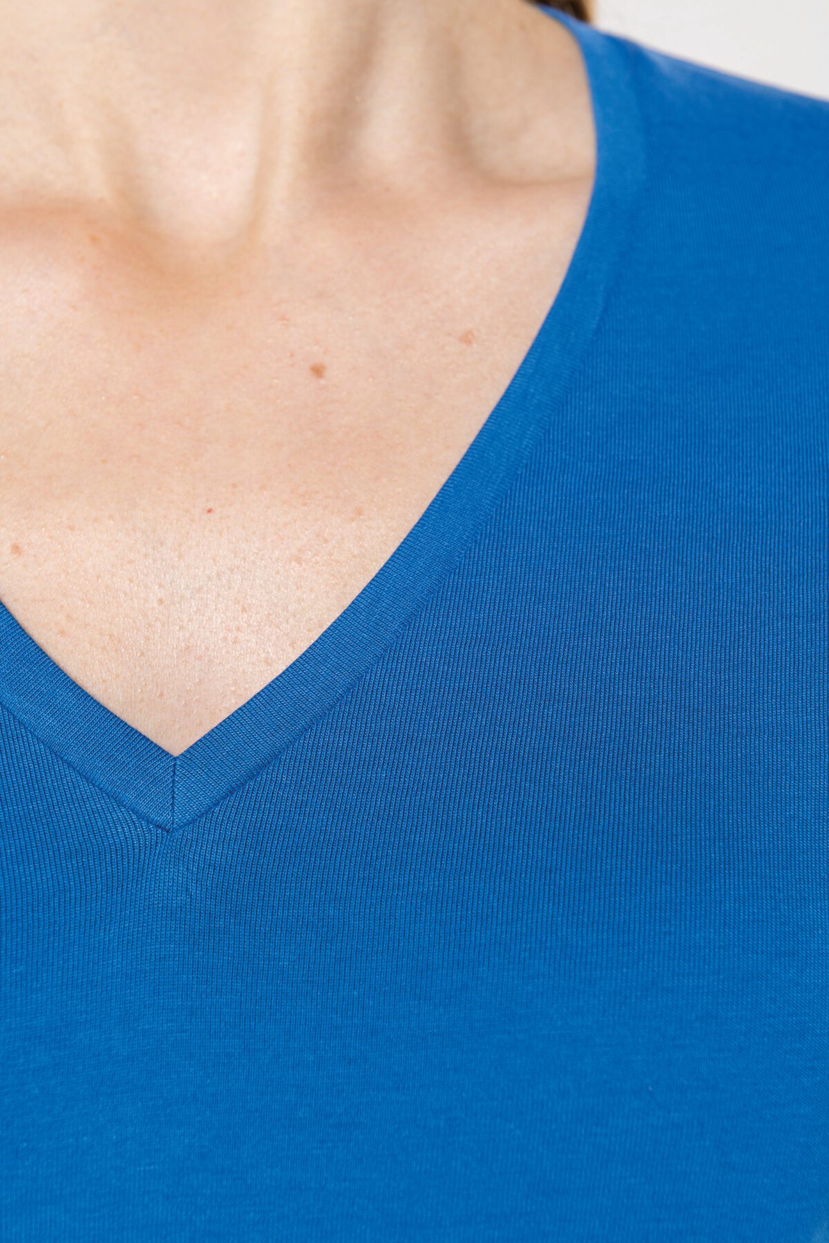 T-shirt col V manches longues femme - K382 – Image 7